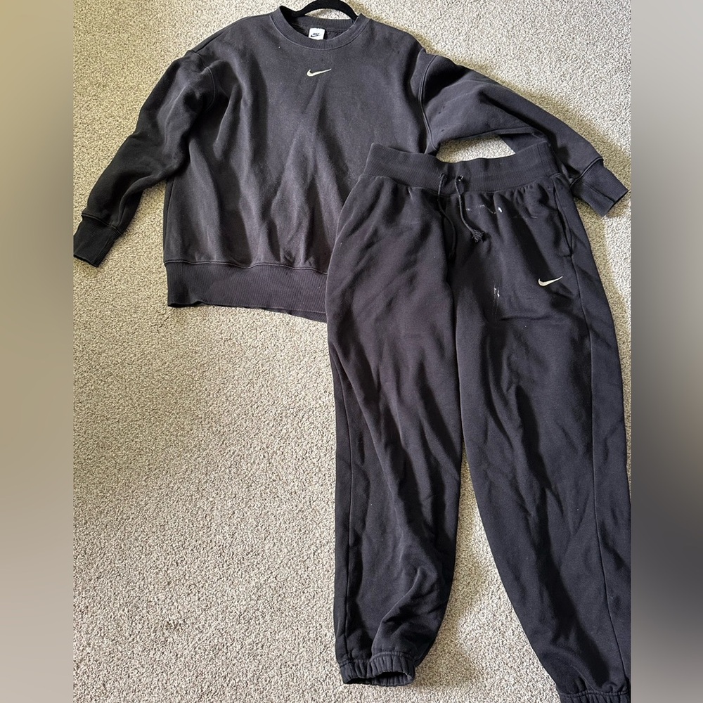 2-pc Nike Charcoal Sweatshirt and Pants SET